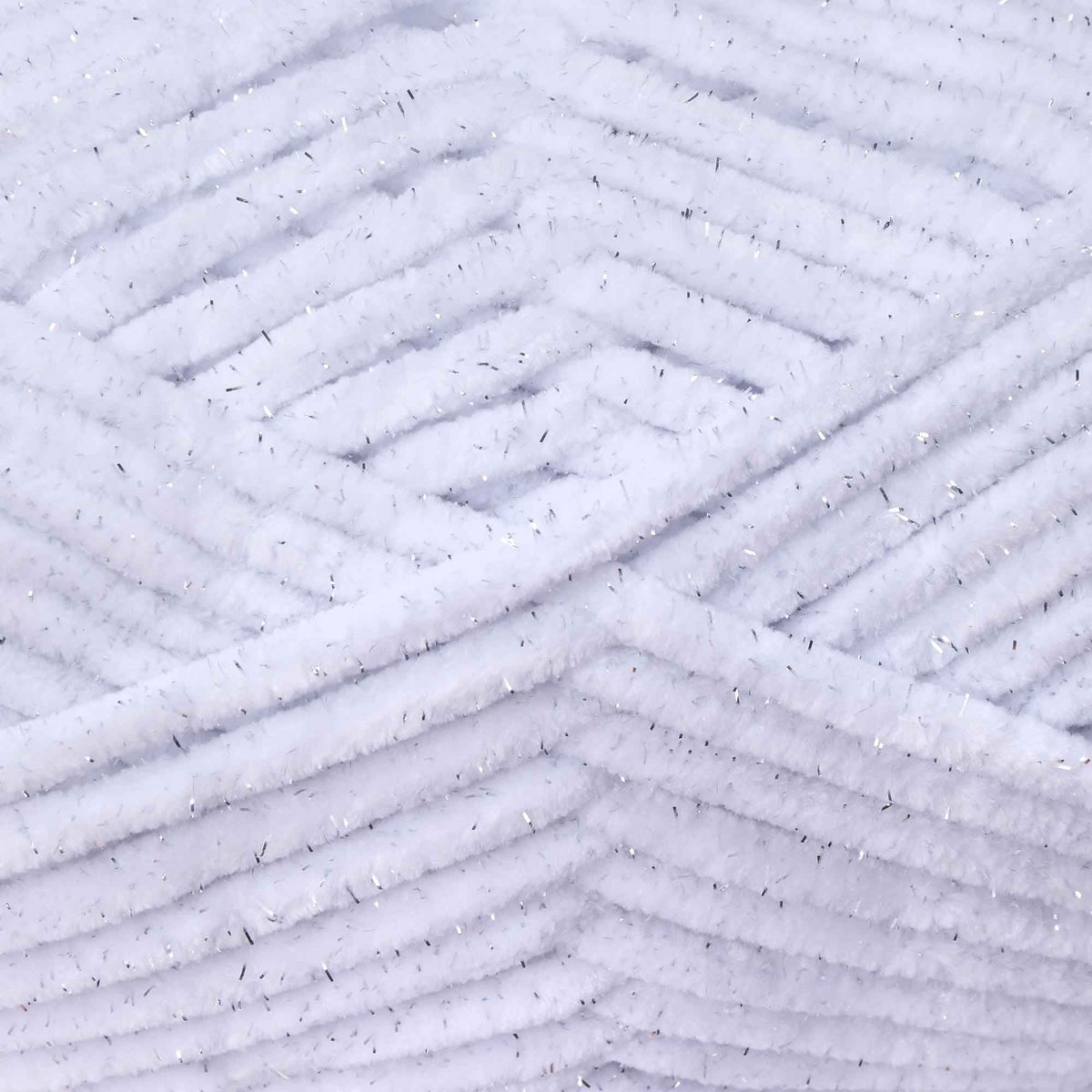YarnArt Dolce Christmas White (4301) – close-up of the sparkly chenille